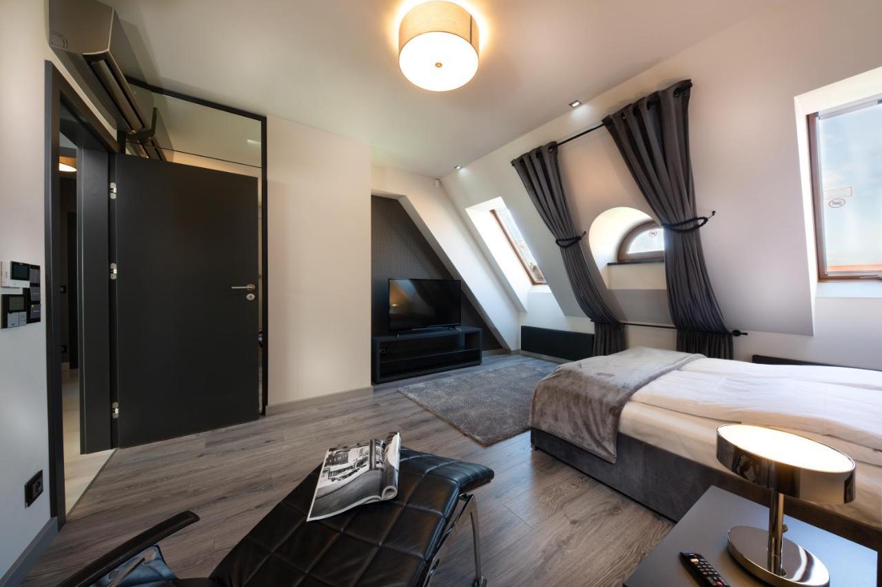 Aparthotel New Lux Breslau Exterior foto