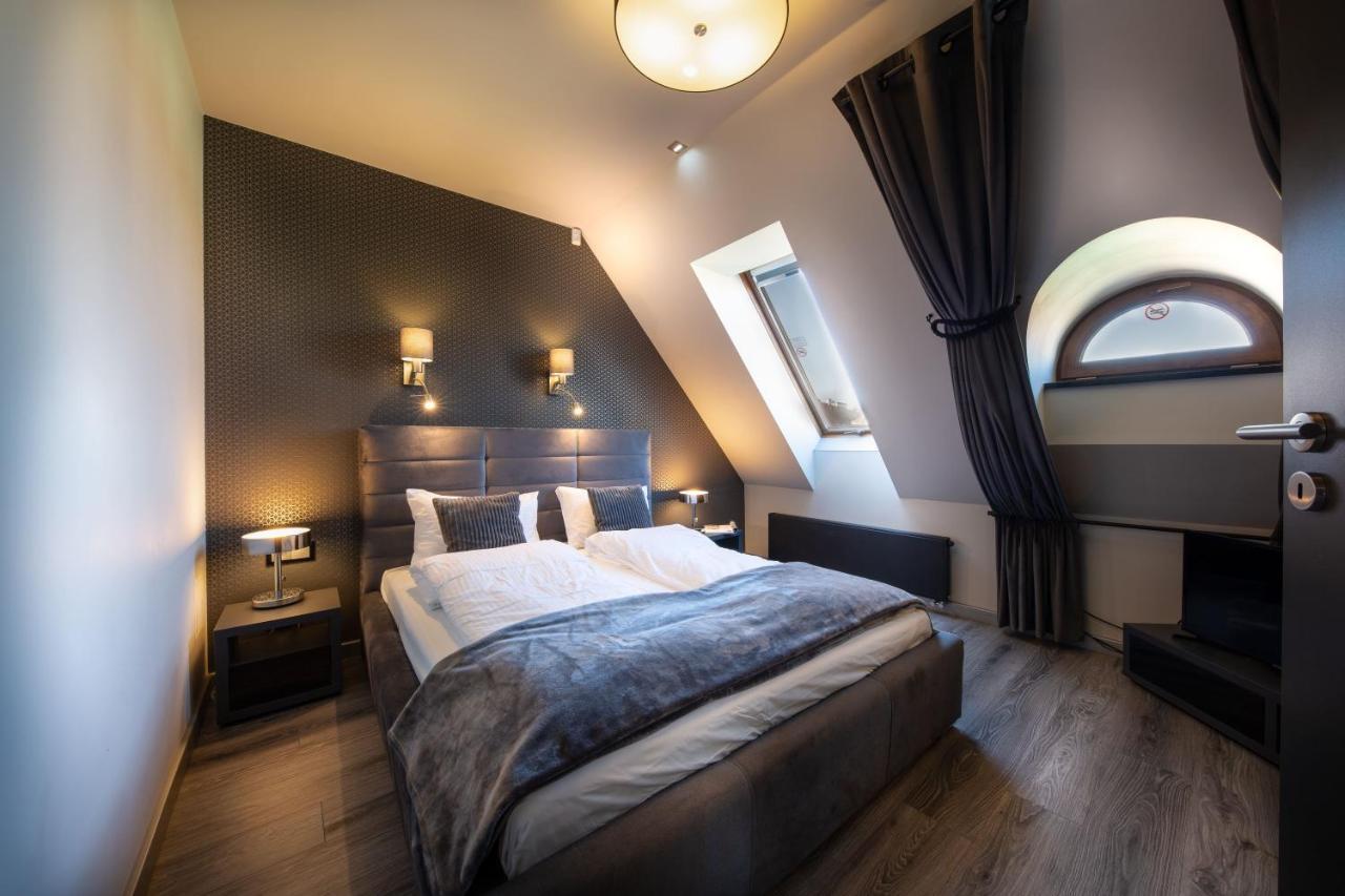 Aparthotel New Lux Breslau Exterior foto