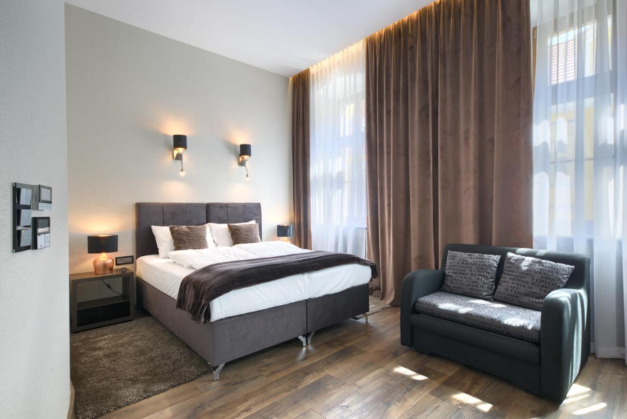 Aparthotel New Lux Breslau Exterior foto
