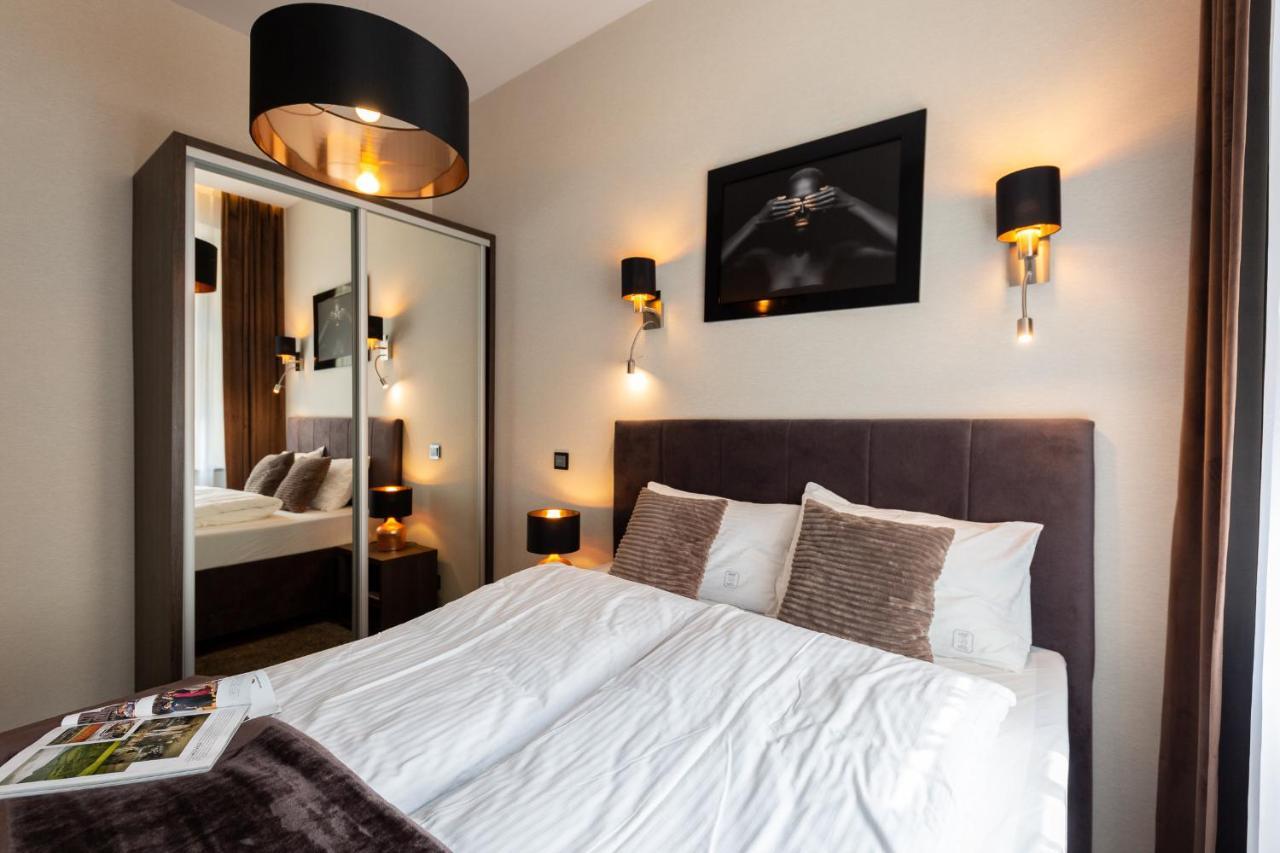 Aparthotel New Lux Breslau Exterior foto